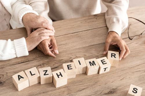 Choroba Alzheimera — jak rozpoznać i zrozumieć to schorzenie neurodegeneracyjne?