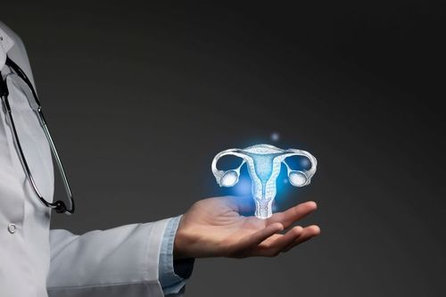 Endometrioza — przyczyny, objawy, diagnostyka i leczenie